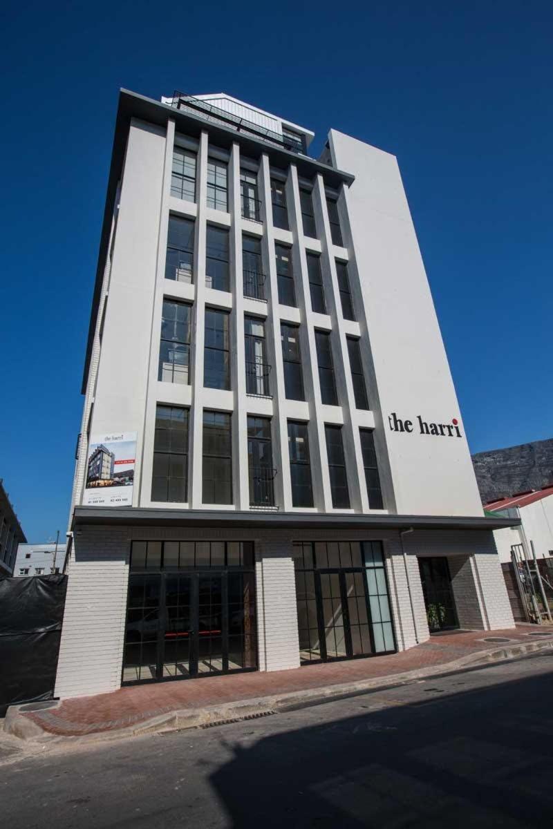 Apartment Luxurious Designer Gem Located At The Harri *